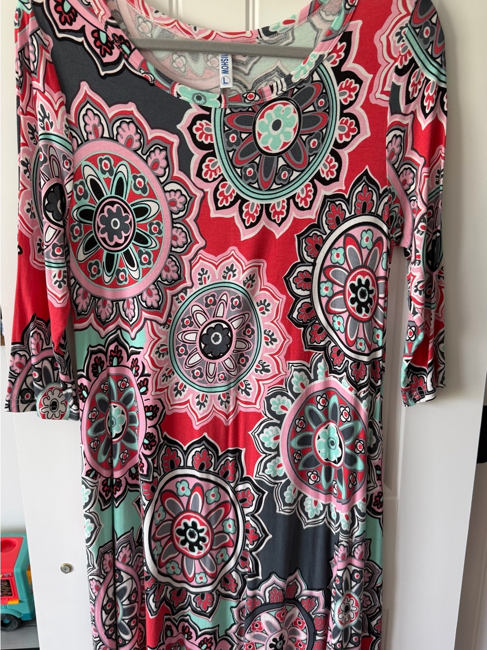 VIISHOW Ladies' 3/4 Sleeve Printed Tunic Dress with Pockets - Coral Pink Multi